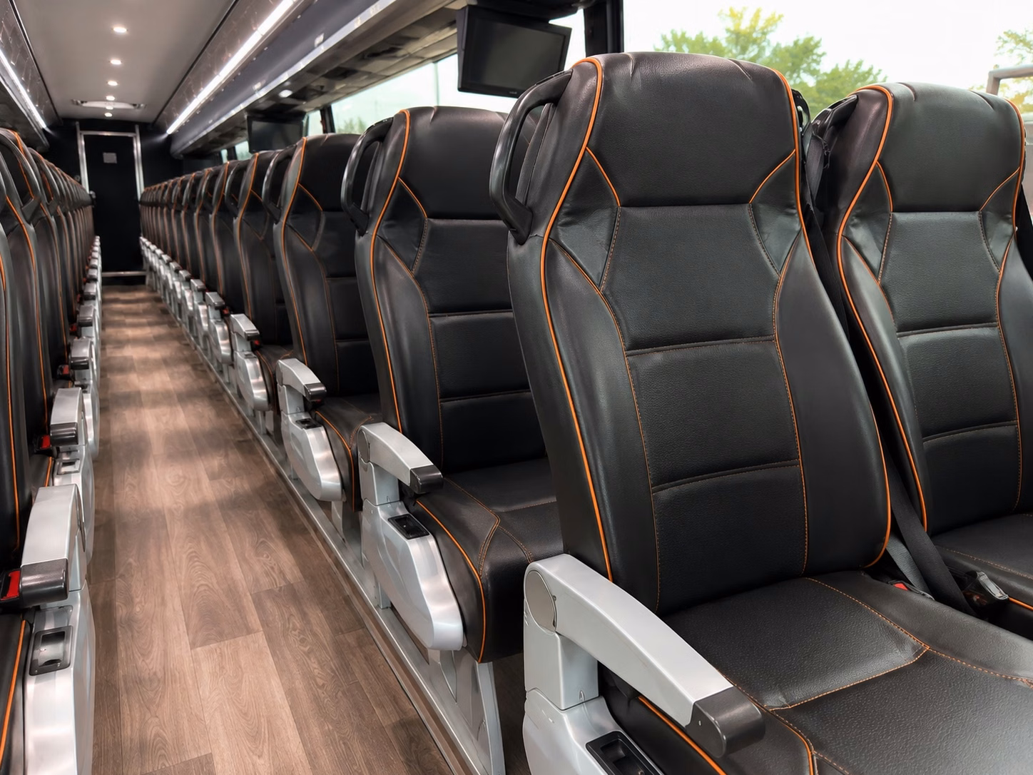 ada accessible field trip buses are available for lauderhill schools and programs